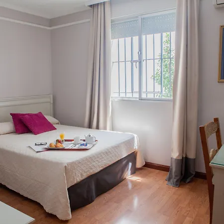 Dona Blanca Hotel 3*