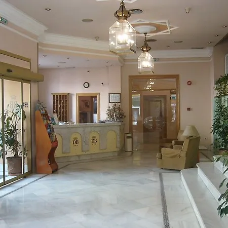 ホテル ドニャ ブランカ ヘレス